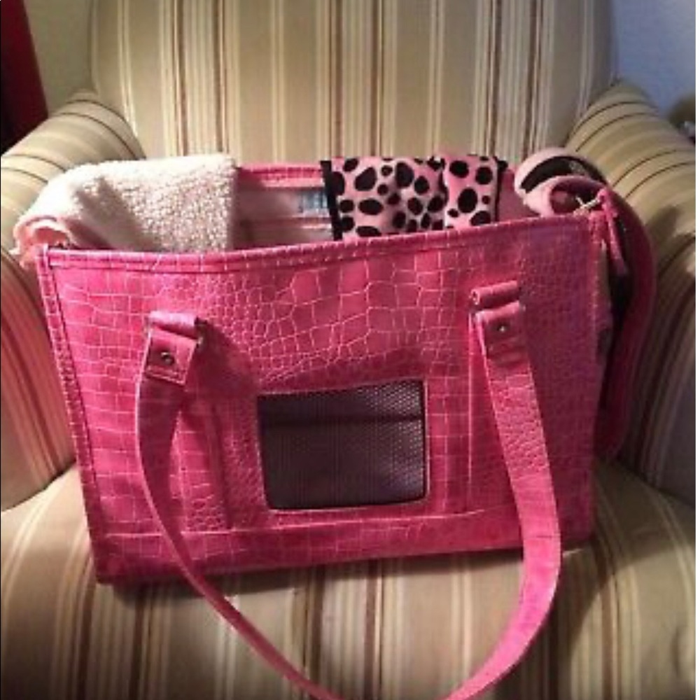 Chelsea Paws Pet Carrier